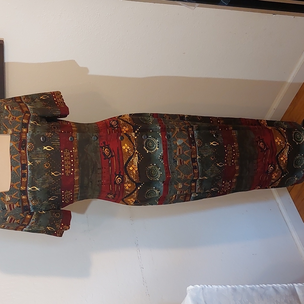 JOHN ROBERTS long dress. Beautiful pattern. Size 6. NWOT